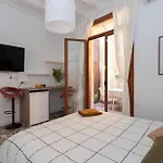 Apartment & Gothic Center
